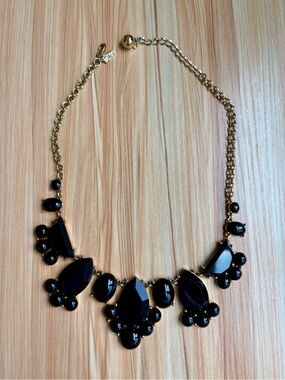 kate spade black and gold Daytripper statement necklace. 20 inch.